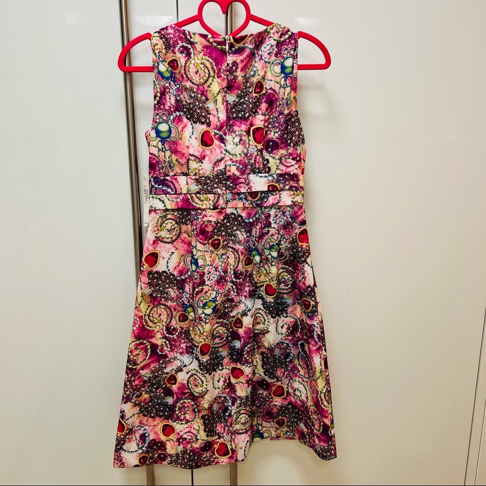 NWT Donna Rae Sleeveless Dress w/ Pockets lined w/Cotton. Size 2. Jewelry Print. - Picture 8 of 10